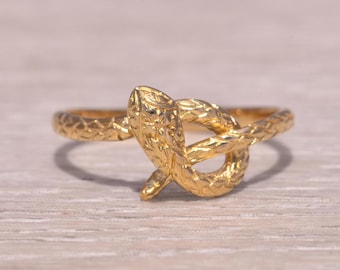 Engraved Snake Ring in Yellow Gold
