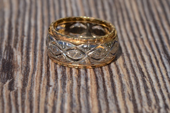 Antique Two Tone Filigree Wedding Band - image 3