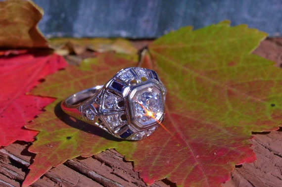 Platinum and 14 Karat Filigree Ring set with Sapp… - image 2