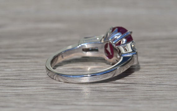 Ladies Vintage 14K Oval Ruby and Diamond Engageme… - image 4