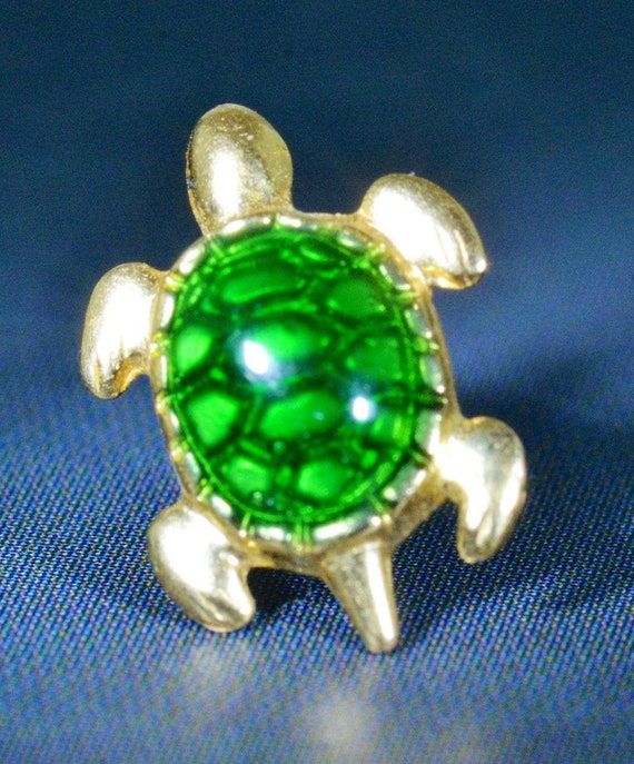 14 Karat Yellow Gold Turtle Enamel Earring - image 1