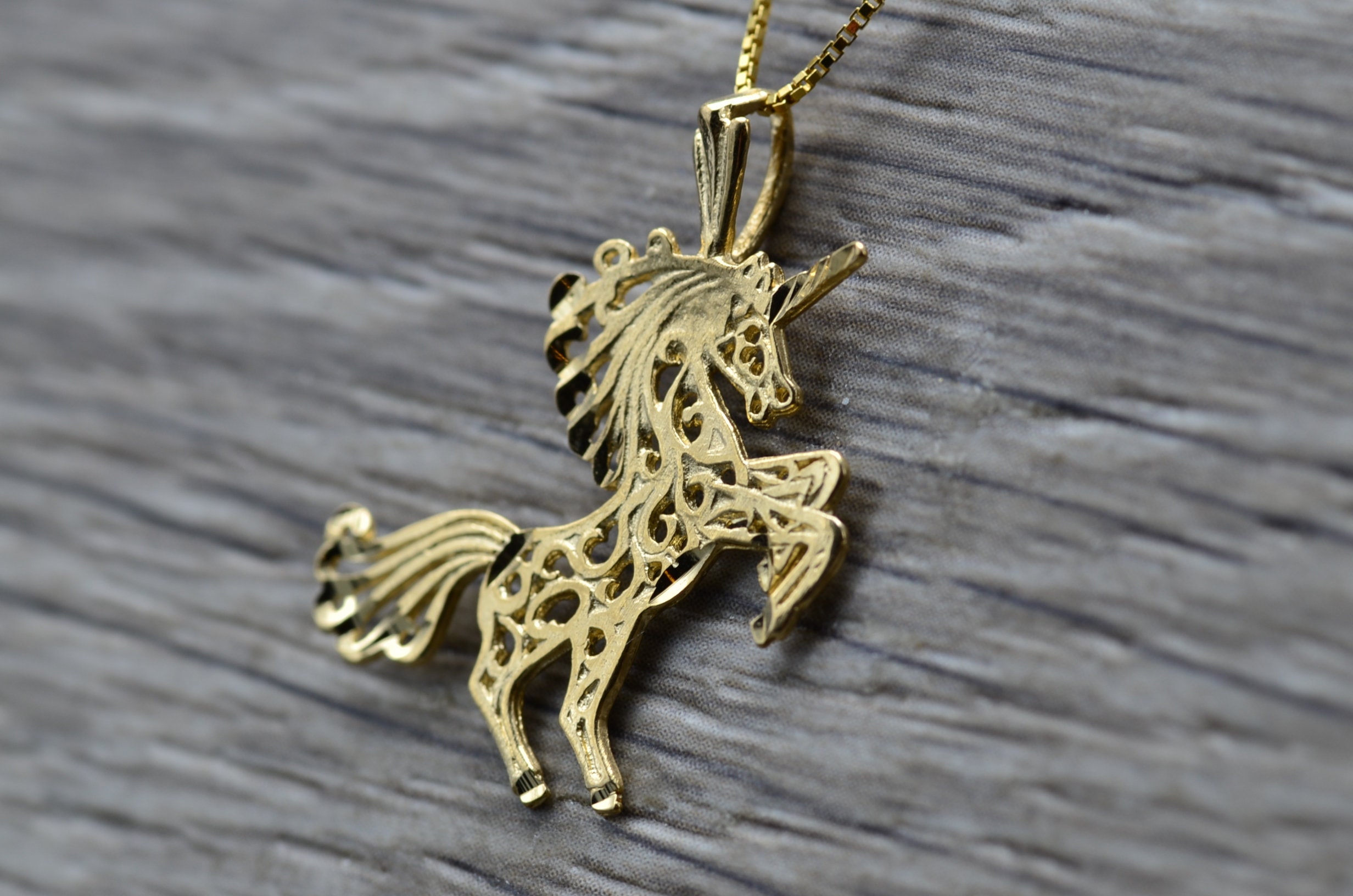 14K Yellow Gold Unicorn Pendant - Etsy