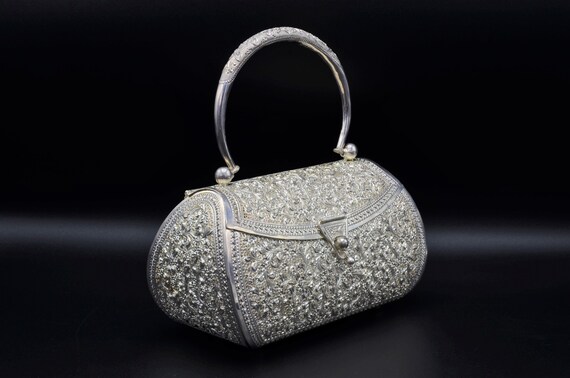 Buy quality 925 pure silver ladies purse with handle in fine nakashii  po-164-03 in New Delhi