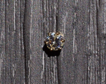 14K Yellow Gold Single Diamond Stud Earring