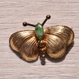 Vintage Winard Gold Filled Jade Butterfly Insect Brooch Pin