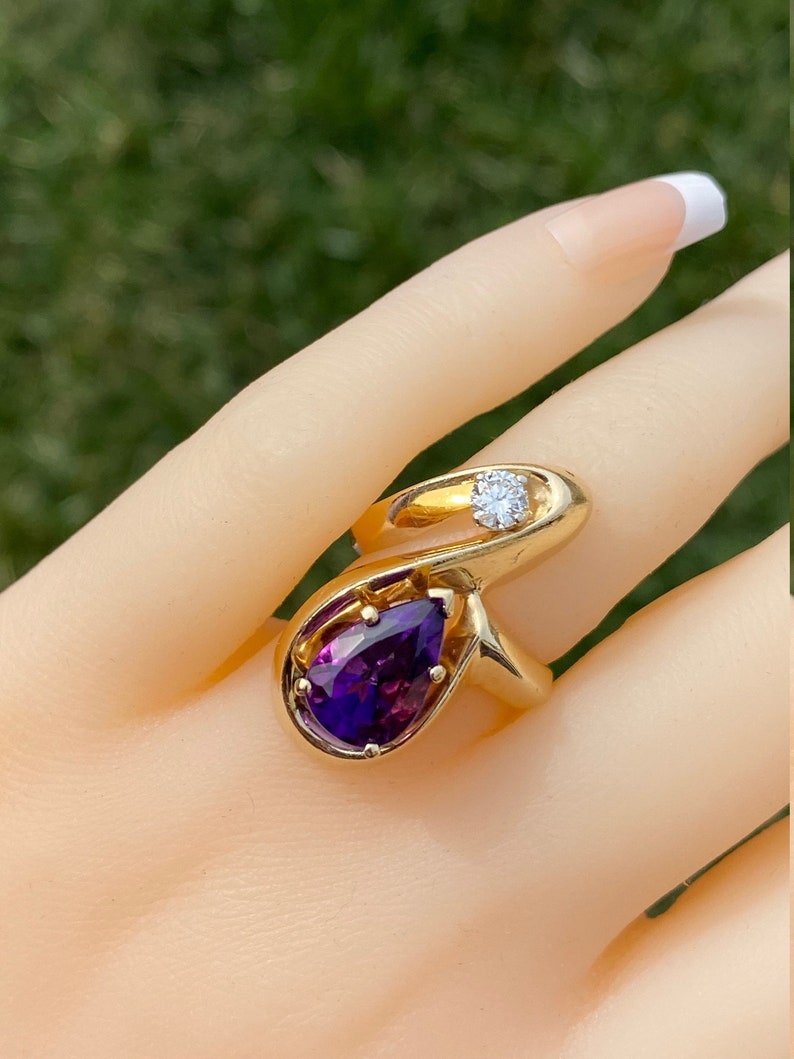 Ladies 14K Mid Century Modern Amethyst and Diamond Cocktail Ring image 7