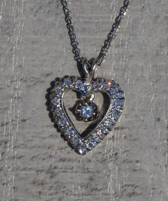 Ladies Contemporary Diamond Heart Necklace in 14K