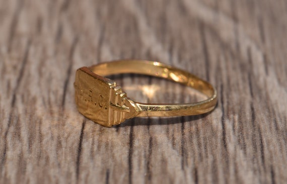 Antique Engraved Childs Ring in Yellow Gold - image 2