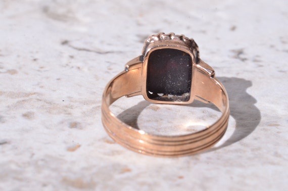 Victorian Rose Gold Ring set with Onyx Intaglio - image 3