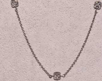Cadena de oro blanco y diamantes naturales firmada por Tacori