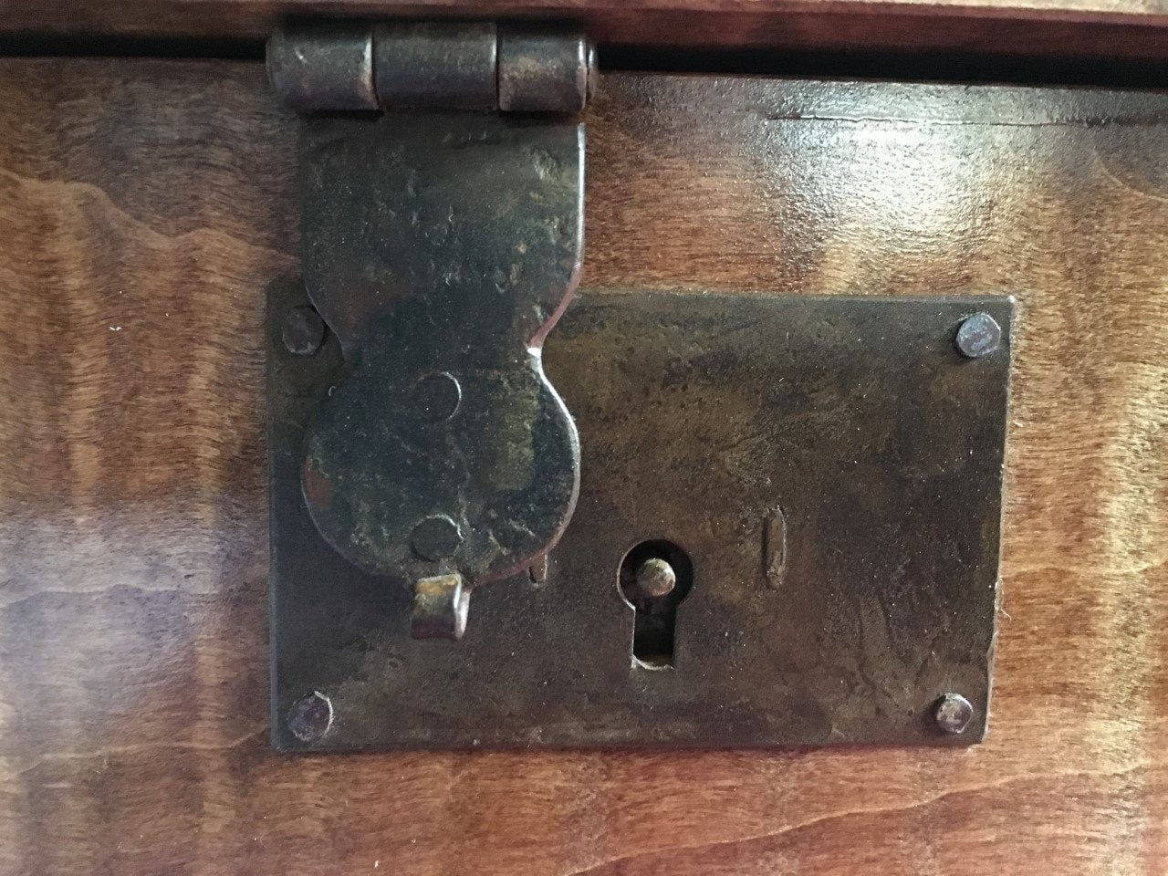 Short Antique Brass Flush Mount Trunk Lock with Key | Small Trunk Hardware, Chest, Old Spring Box Vintage, Freezer, Antique or Modern Furniture | UA