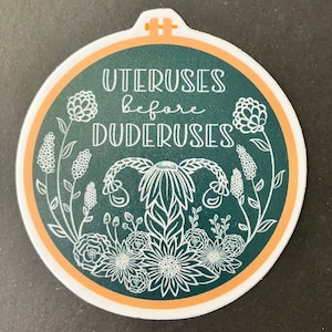 Utérus avant Duderuses Sticker | 2,5 x 2,2 pouces