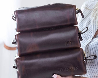 Personalized Groomsmen Gift Mens Toiletry Bag Father Gift for Mens Gift for Him Leather Dopp Kit Bag Groom Gift Groomsman Gift