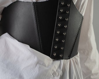Underbust corset top with holster screws Black saddler leather Handmade individual waist size