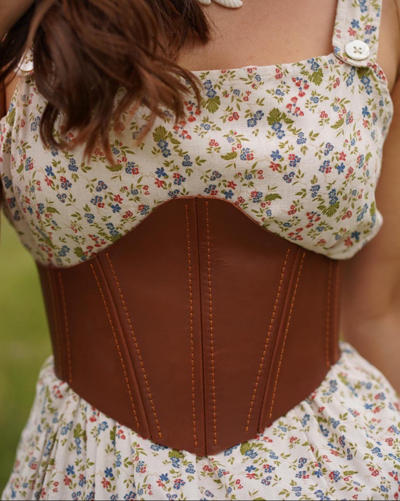 Ren Faire corset top, back lacing Corsage waist cincher Edwardian corset Victorian leather belt image 1