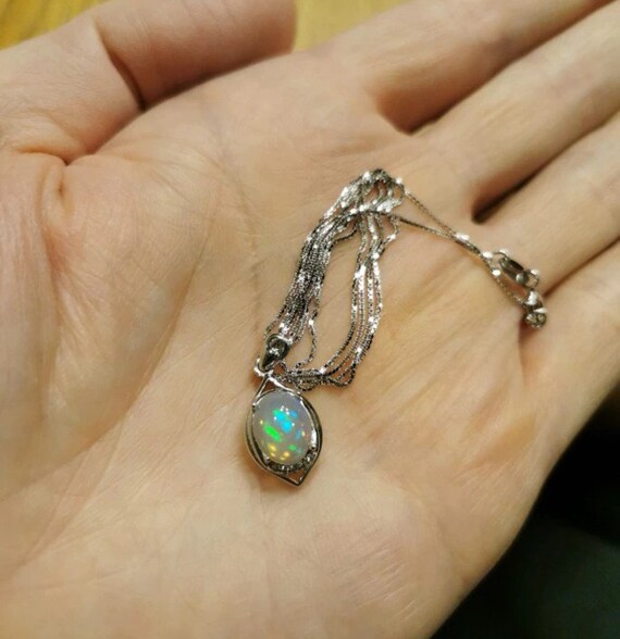 Natural fire opal best sale necklace