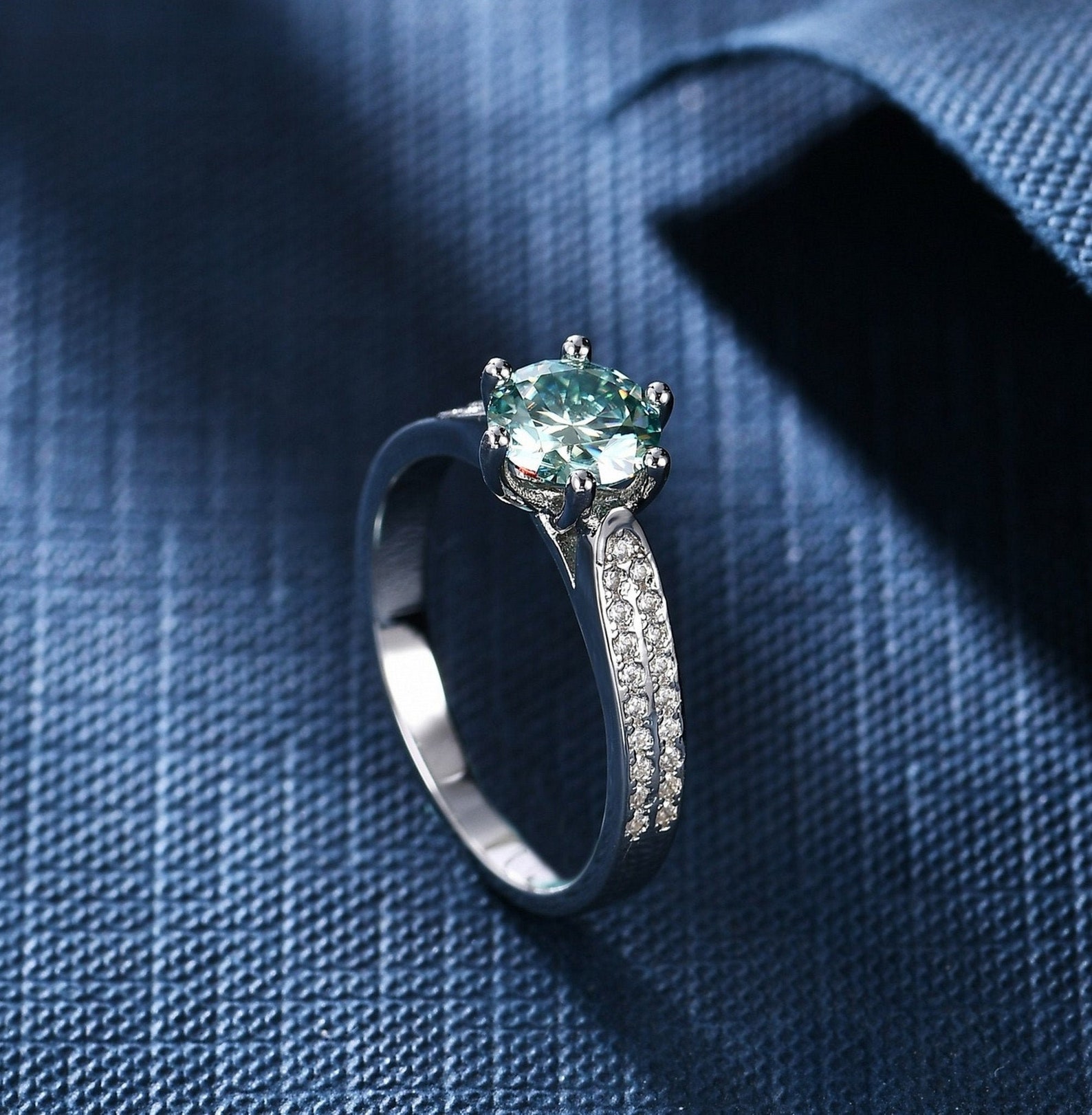 GRA Certified 1.0ct Green Moissanite Wedding Ring 925 Etsy