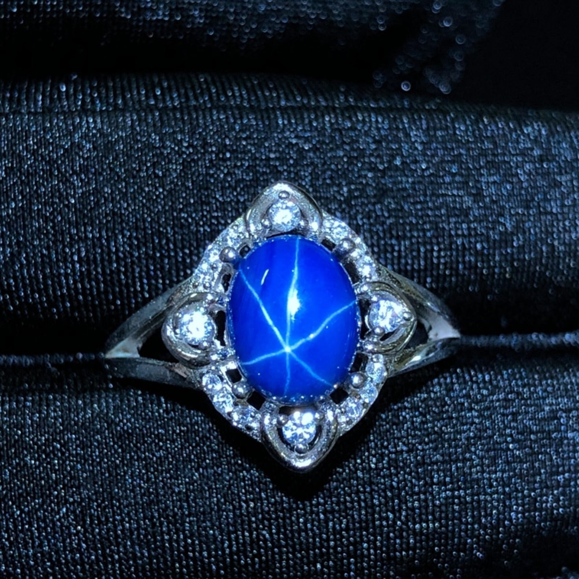 women star sapphire ring
