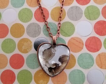 heart shaped pendant style necklace