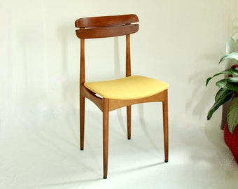 Mostarda, Vintage Mid-Century Teak Danish / Scandinavian Chair, 1960s