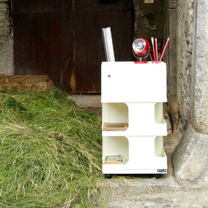 Neolt, Italian Cream Plastic Trolley by Giovanni Pelis for Stile Neolt, Italy, 1960s