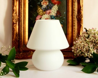 Satinata, Original Murano Milky Glass Mushroom Table Lamp, 1981