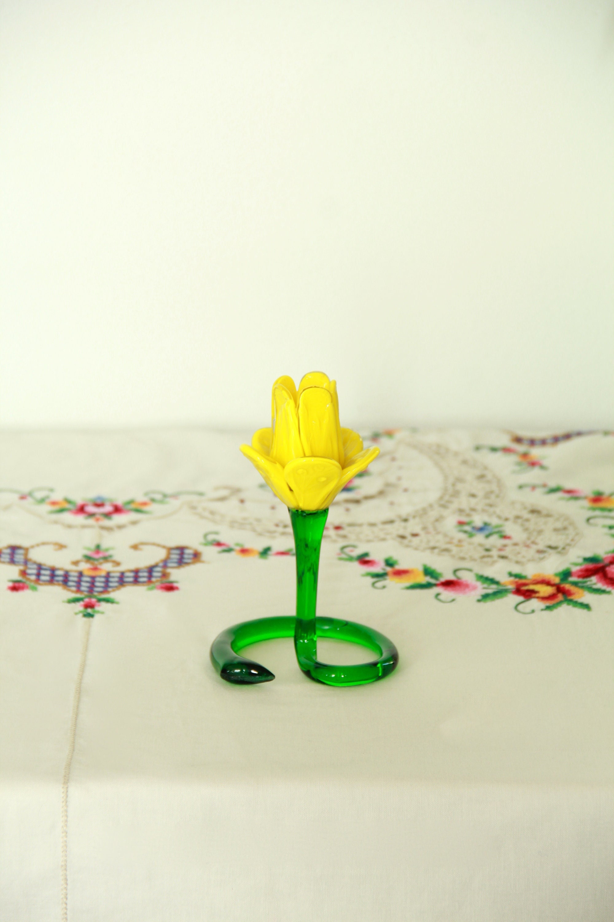 Lot trois Bougeoirs fleurs Murano