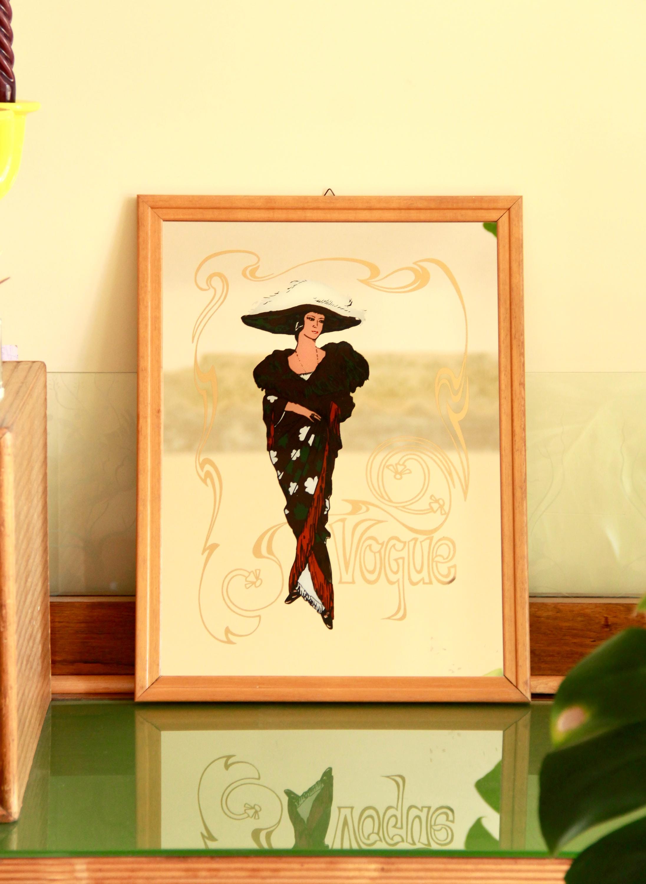 Vogue アートワーク 壁掛けミラー Vogue Advertising Mirror - Etsy