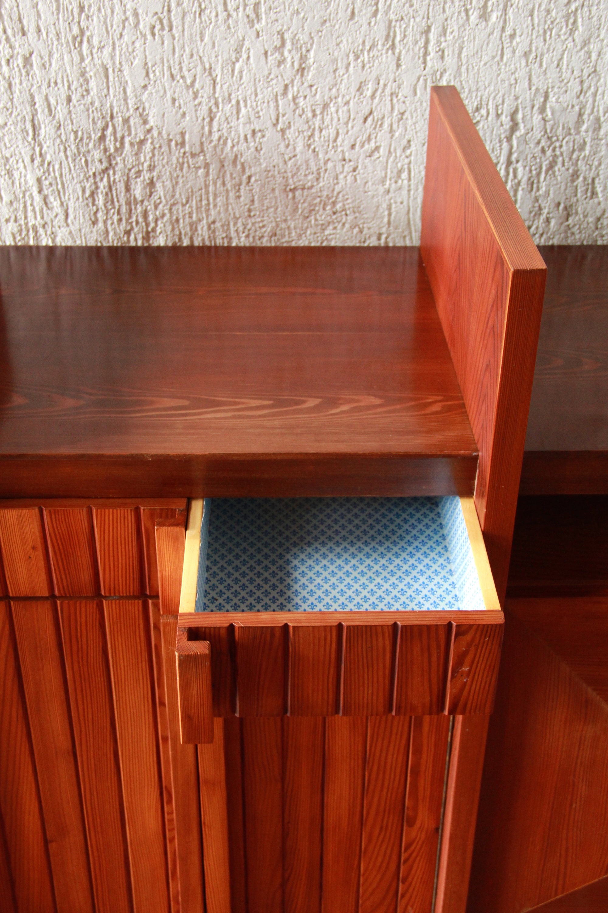 Aparador de palisandro posmoderno de CMG Italia 1970 | Etsy