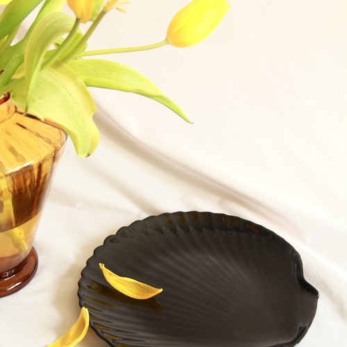 Capesante, Vintage Ceramic Shell Plates, shops Set of 7, France, 1980s