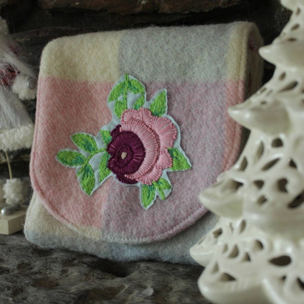 Pink Rose interchangeable needle or crochet hook case, hand embroidered needle holder with space for up to nineteen pairs of needles.