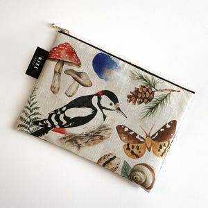 Handmade linen & Cotton Zipper Pouch | Zip Pouch | Makeup bag | Cosmetic Bag | Bird Print