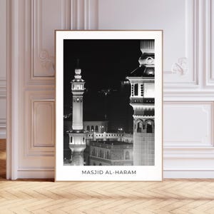 Masjid Al Haram Mosque Wall Art Minimalist Printable | Black and White Kaaba Digital Download | Modern Islamic Home Decor I Muslim Gift