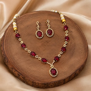 CZ Rubin Rot Braut Halskette und Ohrringe Set, Indischer Schmuck