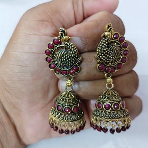 CZ Pearl Jhumki Ohrringe: Indische Hochzeitsschmuck Geschenkset