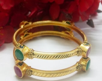 Bracelet Indien De Mariée - Perles Vertes Et Plaqué Or - Tenue De Fête Ethnique - Neuf Sans Emballage