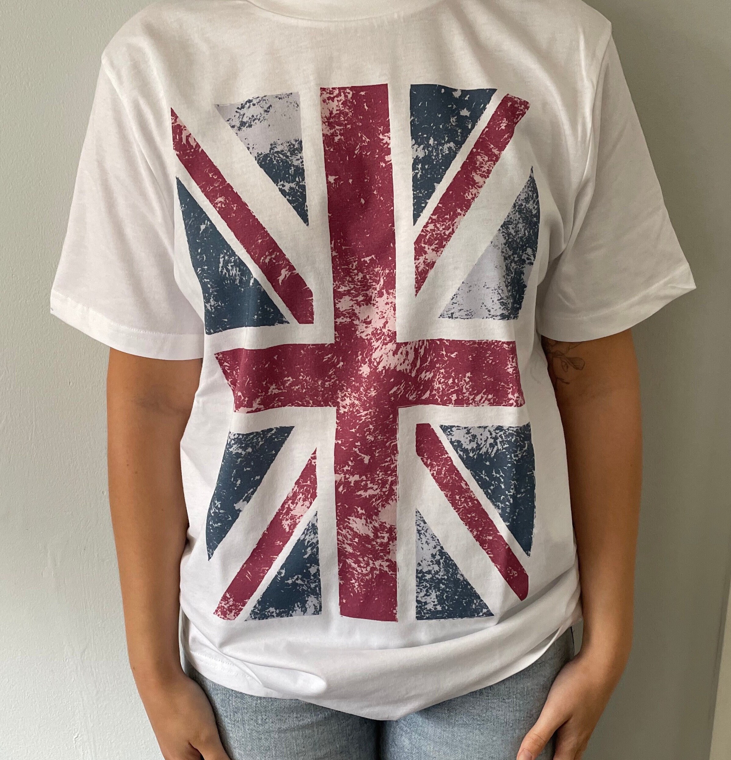 Union Jack / British Flag T-shirt - Unisex - Sustainable