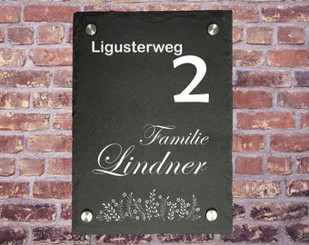 Haustürschild aus Schiefer | 3 Größen | Halterung Schwarz oder Edelstahl | Individuell anpassbar |  Familienname Hausnummer Wiese | Gravur