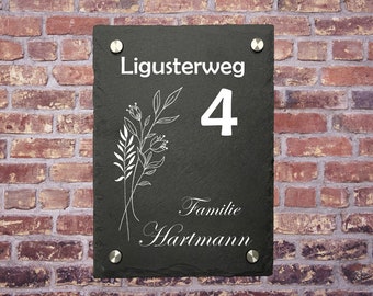 Haustürschild aus Schiefer | 3 Größen | Halterung Schwarz oder Edelstahl | Individuell anpassbar |  Familienname Hausnummer Blume1 | Gravur