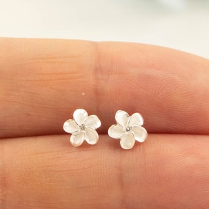 Dainty Flower Stud Earrings, Sterling silver Stud Earrings, Jasmine flower earrings, 925 solid sterling silver stud earrings