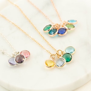 Collier famille pierre de naissance, collier maman, cadeau pour maman, collier grand-mère, collier minimaliste, breloque délicate pierre de naissance