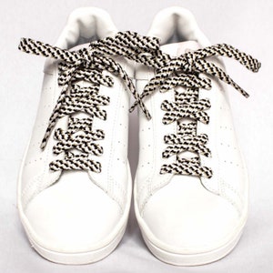 lacet doré pour chaussure