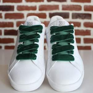 Green Velvet Shoelaces - Vintage Velvet Shoelaces - Original laces for sneaker shoes - Gift shoe accessory - Shoe Laces