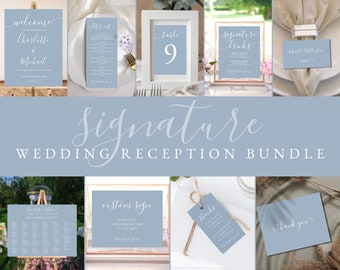 Könnte beinhalten: Ein Satz druckbarer Hochzeitsempfangsschilder in einem hellblauen Farbschema mit Kalligrafie-Schriftart. Die Schilder umfassen ein Willkommens-Schild, ein Tischnummernschild, ein Schild für Signature-Getränke, einen Sitzplan, ein individuelles Schild, ein Dankesschild und eine Tischnummernkarte.