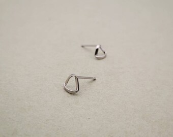 925 Silver Penrose Triangle Stud Earrings, Minimalist Design Earring Studs, Dainty Triangle Earring, Single Pear Shape Studs