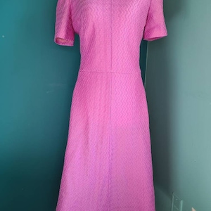 Size medium/ 1960s mod dress, lilac, lavender, a line dress, spring, purple, vintage dress