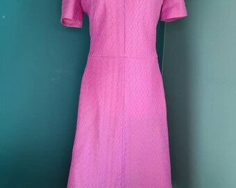 Size medium/ 1960s mod dress, lilac, lavender, a line dress, spring, purple, vintage dress