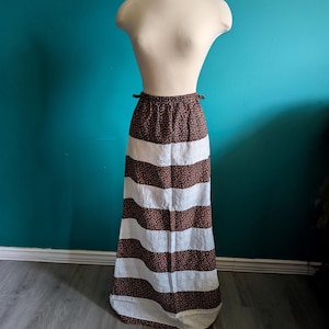 Women&#39;s vintage 1970s maxi skirt prairie boho hippie size small floral eyelet lace