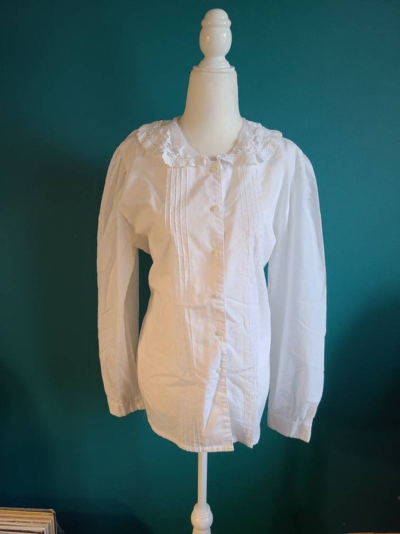 Vintage white blouse, romantic, cottage core, size