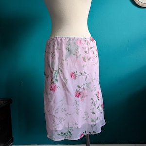 Vintage 90s Y2K chiffon slip skirt small medium pink floral romantic coquette
